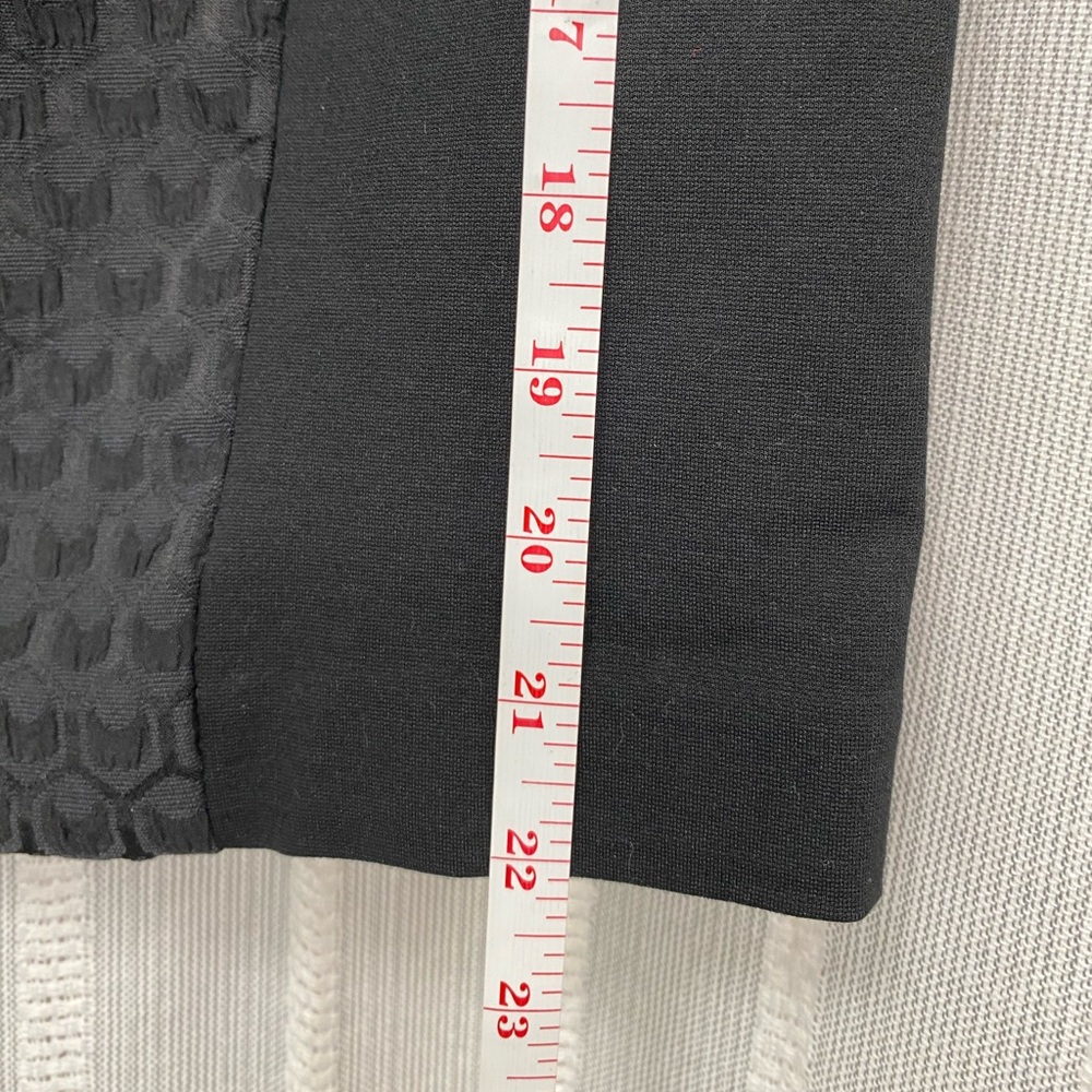 NWT Elegant Black Pencil Skirt by Ann Taylor Size 6 - Picture 3 of 11